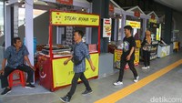 JPM ini memiliki 3 lantai, antara lain lantai 1, 2, dan 3. Nantinya di lantai 2, akan ada toko ritel hingga restoran.  