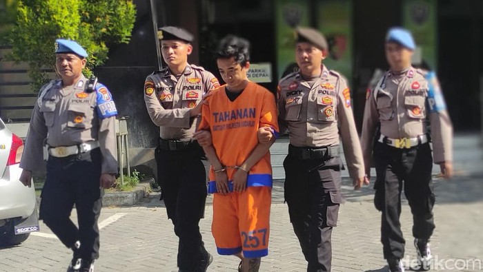 Pria pemabuk di Sidoarjo yang nekat hendak perkosa istri tetangga.