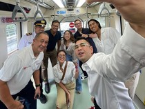 Raffi Ahmad Jajal LRT Jabodebek, Train Attendant-nya Rafi Juga