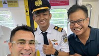 Eh ternyata petugas yang berjaga di sana juga memiliki nama Rafi lo. Foto: instagram Raffi Ahmad