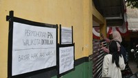 Menurut pihak sekolah akses masuk ke ruang kelas ditutup oleh pihak ahli waris tanah pada (27/8/2023) dan pembelajaran murid sekolah untuk sementara dilakukan secara daring dari rumah.  