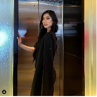 Kini melalui unggahan Instagram pada Minggu (27/8/2023) malam Miss Universe Malaysia mengumumkan mereka telah memilih pemenang Miss Universe Malaysia 2023 yaitu seorang wanita bernama Serena Lee. Foto: Dok. Instagram @serenaa.leee, @malaysianbeautypageantfc