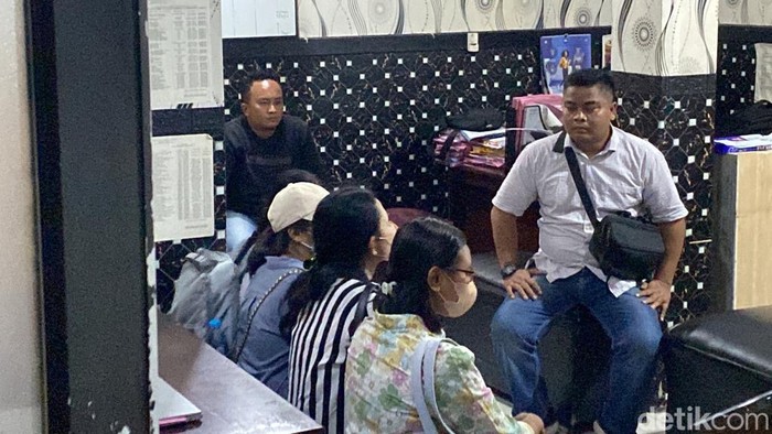 Relawan Kesehatan Kemenkes RI saat berada di Polresta Sorong Kota.