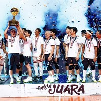 Pertandingan ‘Bahkan Voli’ akhirnya dimenangkan oleh The Actors setelah mengalahkan The Prediksi, Sabtu (26/8/2023). Vino Bastian yang ikut memperkuat tim The Actors mendedikasikan kemenangan tersebut untuk sang istri, Marsha Timothy, dan putrinya. (Foto: Instagram/@vinogbastian__)