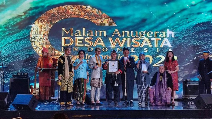 Wisata alam Durensari, Trenggalek menorehkan prestasi di kancah nasional dengan meraih juara tiga ADWI 2023 dan raih MURI