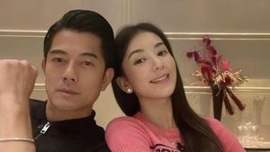 Kemesraan Aaron Kwok dan Moka Fang yang Lebih Muda 21 Tahun