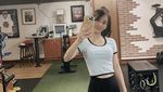Kemesraan Aaron Kwok dan Moka Fang yang Lebih Muda 21 Tahun