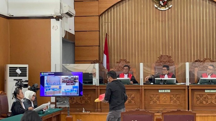 Ayah David Ozora Serahkan Buku Rapor Merah Mario Dandy dkk di Sidang