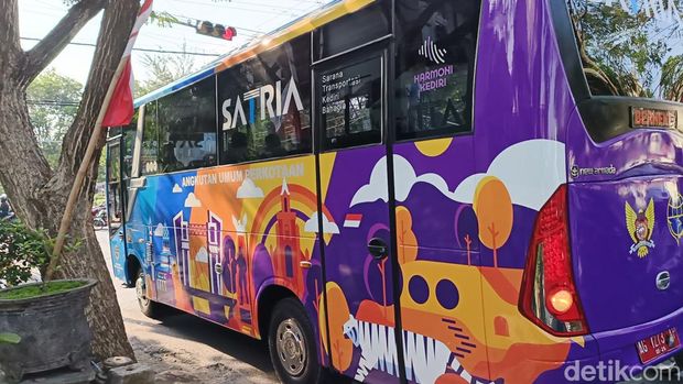 Bus Satria yang akan beroperasi gratis bagi masyarakat di Kota Kediri.