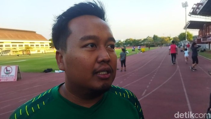 Dokter tim Persebaya dr Ahmad Ridhoi