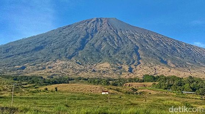 Gunung Rinjani.