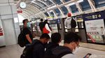 Hari Kedua Beroperasi, Banyak Pekerja Pakai LRT Jabodebek