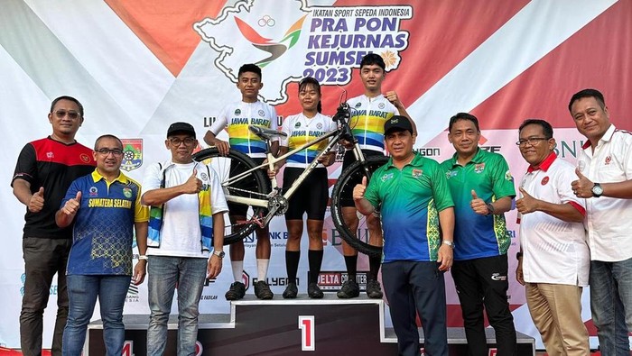 Ketua Umum Pengurus Provinsi (Pengprov) Ikatan Sport Sepada Indonesia (ISSI) Jawa Barat, Iman Firmansyah, mengapresiasi hasil Babak Kualifikasi Pekan Olahraga Nasional (BK PON XXI) dan Kejurnas ICF 2023 Lubuk Linggau, Sumatera Selatan.