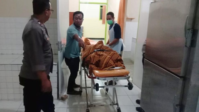 Kecelakaan adu banteng 2 motor tewaskan seorang korban di Purbalingga, Senin (28/8/2023) malam.