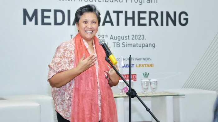 Lestari Moerdijat