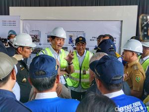 Dilirik Luhut, Mesin TPST Oxbow Cicukang Bisa Olah 15 Ton Sampah per Hari
