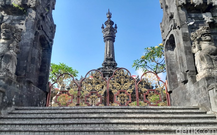 Beginilah suasana pagi dengan langit biru dan udara segar yang berhasil diabadikan detikHealth di Monumen Bajra Sandhi (Monumen Perjuangan Rakyat Bali), Denpasar, Bali.