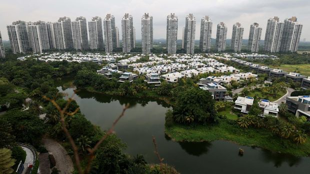 A view of a hotel and residential apartments in Country Garden's Forest City development in Johor Bahru, Malaysia August 16, 2023. REUTERS/Edgar Su