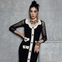 Aku merasa terhormat menjadi bagian dari Moschino. Aku tidak sabar menantikan perjalanan seru dengan brand Italia yang begitu ternama ini,” ungkap Tiffany Young.Foto: dok. Instagram @moschino