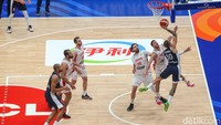 Prancis bangkit di kuarter empat, mereka berhasil menang 85-79 di akhir laga. 