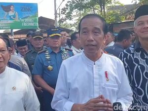 LSI Denny JA: Pemilih Puas ke Jokowi Pilih Prabowo 42,2%, Ganjar 41,8%