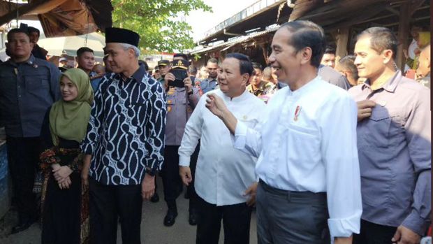 Presiden RI Jokowi bersama Ganjar dan Prabowo. (Tangkapan Layar Instagram Ari Dwipayana)
