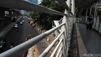 Setelah proyek LRT selesai, aspal Jalan Rasuna Said juga sudah diperbaiki.  