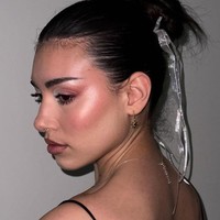 Aku memang tidak pernah ingin (belajar) di situ sejak awal. Aku menggunakan semua pinjaman pelajarku untuk berbagai palet (makeup) dan fokus pada makeup, ujarnya dilansir The Sun. Foto: Instagram @reitxmakeup