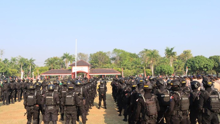 Ratusan personel disiapkan untuk amankan Muktamar Sufi Internasional di Pekalongan, Selasa (29/8/2023).