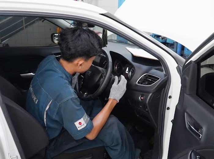 Suzuki memiliki 191 bengkel resmi dan 52 service point, serta kini dipastikan Suzuki siap memberikan layanan sampai ke rumah hingga memberikan pelayanan khusus perusahaan.