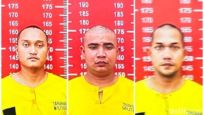 Tiga oknum prajurit TNI yang diduga menganiaya warga Aceh hingga tewas ditetapkan sebagai tersangka. Ketiganya ialah Praka RM, Praka HS, dan Praka J. (Kadek ML/detikcom)