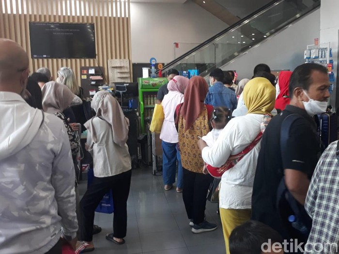 Toko Buku Gunung Agung Tutup