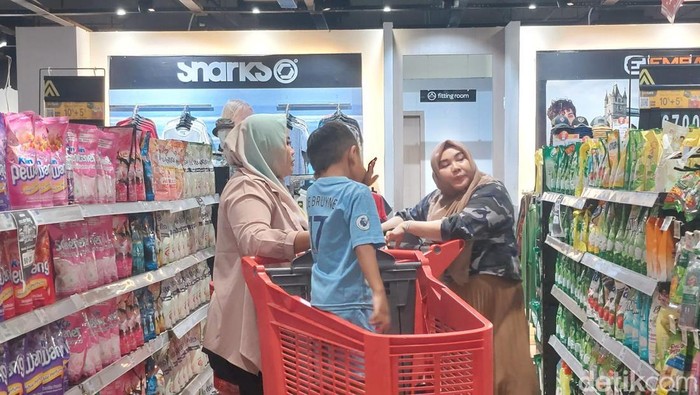 Transmart Full Day Sale di Transmart Cempaka Putih