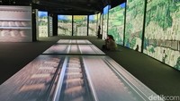 Inilah Immersive Room, tempat semua karya Van Gogh dalam bentuk 4D. Di sini pula tempat ngonten paling ramai.(bonauli/detikcom)