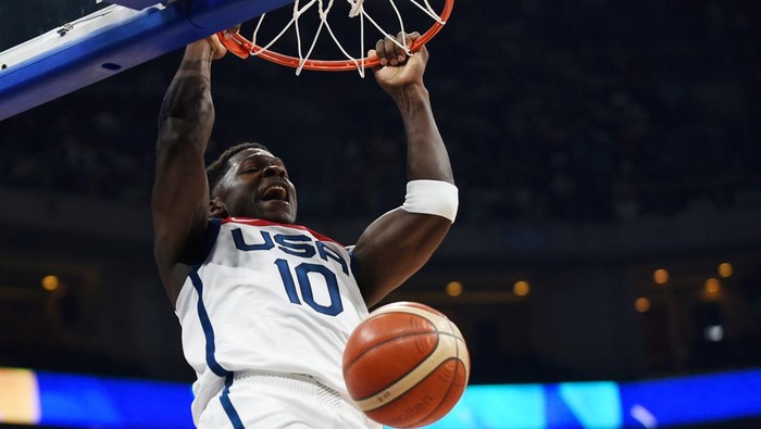 Basketball - FIBA World Cup 2023 - First Round - Group C - United States of America v Jordan - Mall of Asia Arena, Manila, Philippines - August 30, 2023 Anthony Edwards of the U.S.in action REUTERS/Lisa Marie David