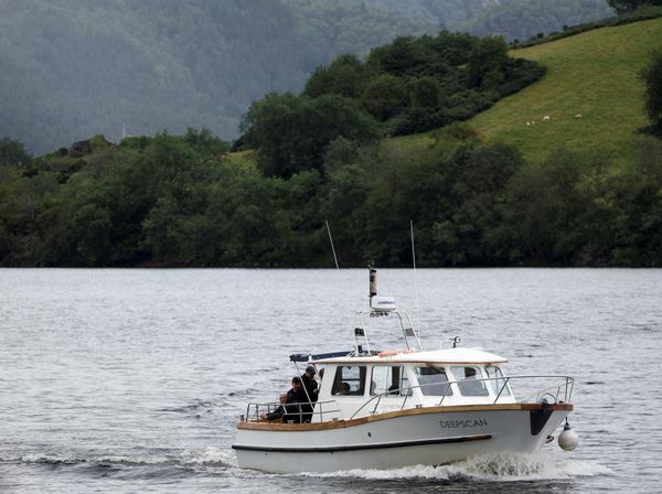 Berburu Monster Mistis Loch Ness di Skotlandia