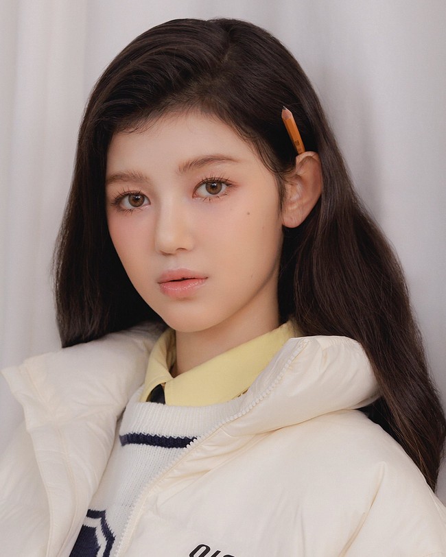 Pemilik nama lengkap Danielle Marsh itu menyebut jika tak jadi idol KPop, dia akan membagikan kegiatan sehari-harinya sebagai vlogger.  Foto: Instagram