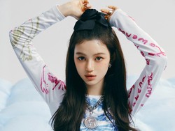 7 Foto Danielle NewJeans yang Visualnya Memesona Bak Barbie Hidup