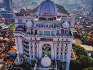 10 Hotel Dekat Stasiun Surabaya Pasarturi