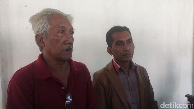 Heri Prasetyo ayah Ayu korban mutilasi di Wisma Jakal Sleman (rambut putih) di PN Sleman, Rabu (30/8/2023).