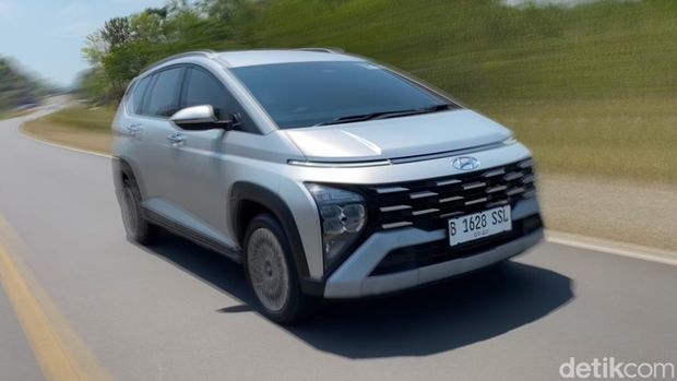 Hyundai Stargazer X