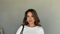 Jennifer Coppen baru saja melahirkan anak pertamanya pada Senin (28/09). Anak perempuannya itu pun diberi nama Kamari Sky Wassink. Foto: Instagram @jennifercoppenreal20