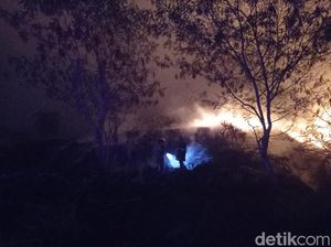 Gunung Batu Arjasari Bandung Kebakaran!