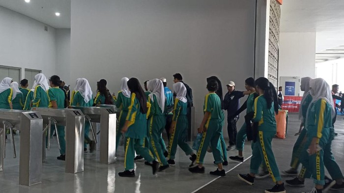 Keseruan Pelajar SMA Jakarta Saksikan FIBA World Cup 2023