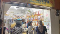 Kuo Wang, salah satu gerai yang laris tak henti dikunjungi pembeli saat kulineran di Fresh Market PIK. Menu yang ditawarkan kebanyakan serba kacang kedelai. Foto: detikFood/Yenny Mustika Sari