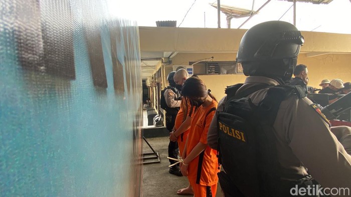 Mahasiswi Sukabumi dan Pria warga Brebes ditangkap usai promosikan judi online