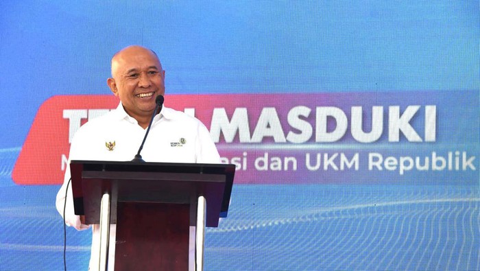 Menkop UKM Teten Masduki meresmikan SPBU Nelayan