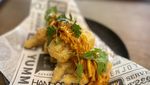Ada Salmon Acar Kuning dan Cake Belelehan Cokelat Lumer di Restoran Ini