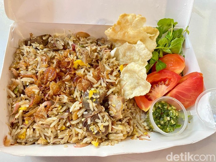 Adu Rasa Nasi Goreng Kambing Rp 34 Ribu vs Rp 186 Ribu, Mana Lebih Mantap?