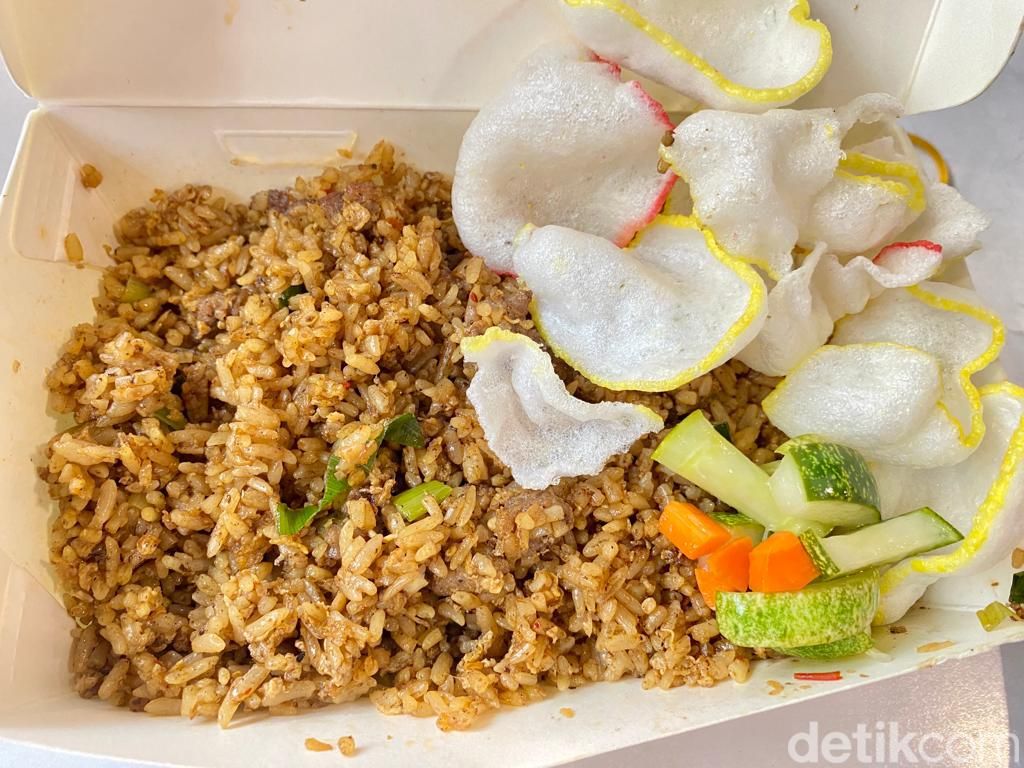 Nasi Goreng Kambing Rp 34 Ribu vs Rp 186 Ribu, Mana yang Lebih Mantul?
